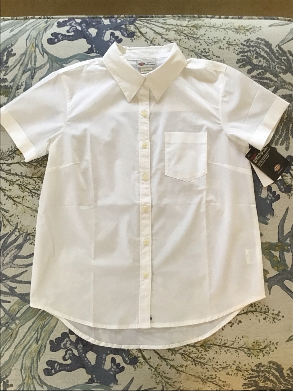Dickies Crafted for Women Short Sleeve Button Up Shirt, Size Small, White